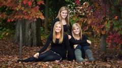 autumn_family_sisters_northcanton_leaves