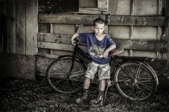 boy_old_bike_ohio_farm