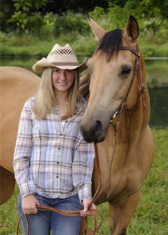 jackson_senior_cowgirl_horse